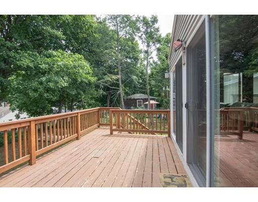 28 Pine Ridge Road Weymouth, MA 02189 - Photo 4 of 32