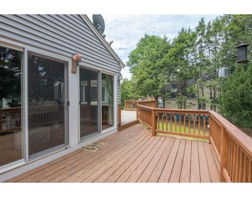 28 Pine Ridge Road Weymouth, MA 02189 - Photo 6 of 32