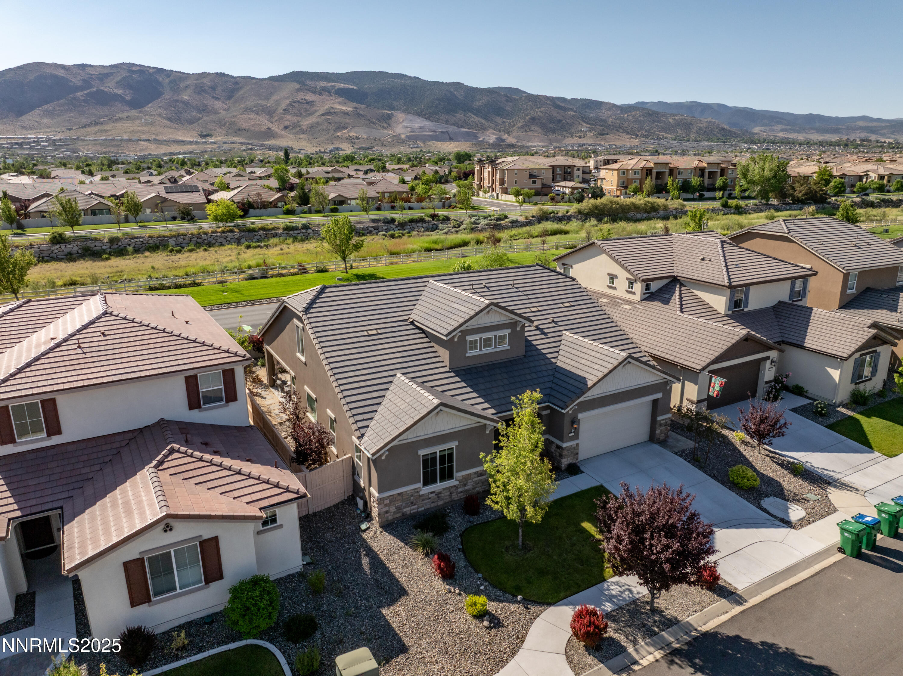 10260 Rollins Drive Reno, NV 89521 - Photo 43 of 44 an aerial view of residential houses and outdoor space