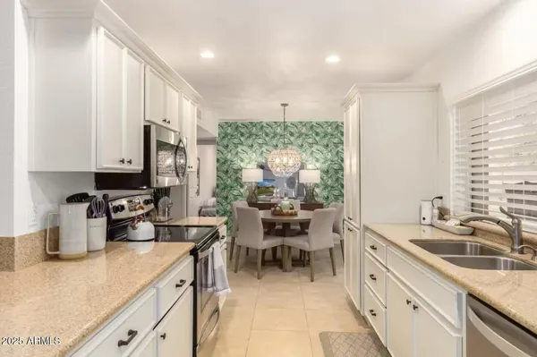 $4,000 | 15849 North 49th Place, Scottsdale, AZ 85254