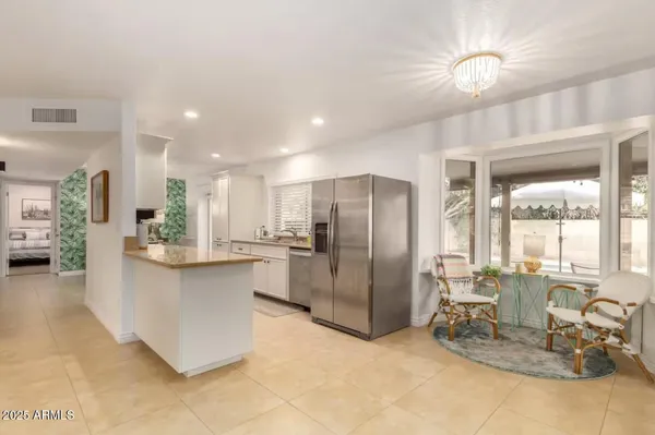 $4,000 | 15849 North 49th Place, Scottsdale, AZ 85254