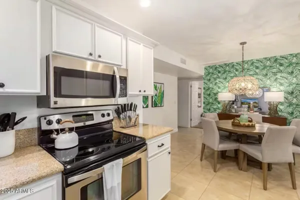 $4,000 | 15849 North 49th Place, Scottsdale, AZ 85254