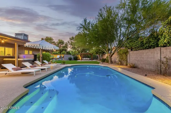$4,000 | 15849 North 49th Place, Scottsdale, AZ 85254