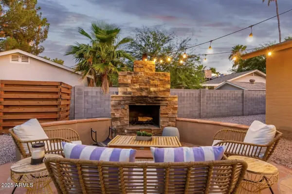 $4,000 | 15849 North 49th Place, Scottsdale, AZ 85254