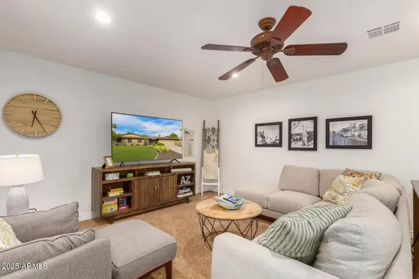 $4,000 | 15849 North 49th Place, Scottsdale, AZ 85254