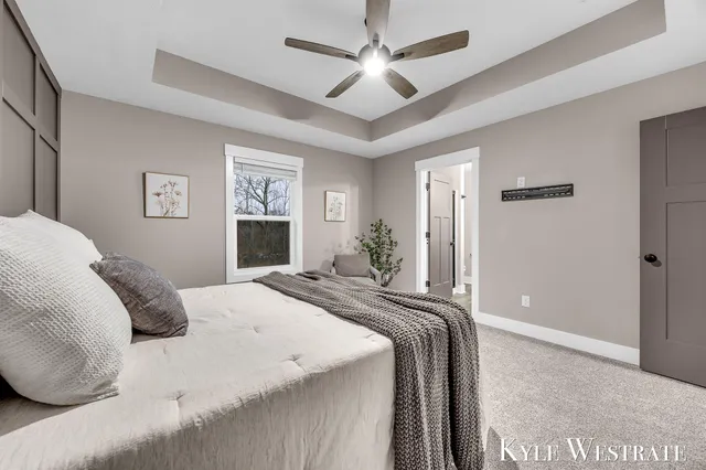 $649,900 | 10886 Douglas Drive, Allendale, MI 49401