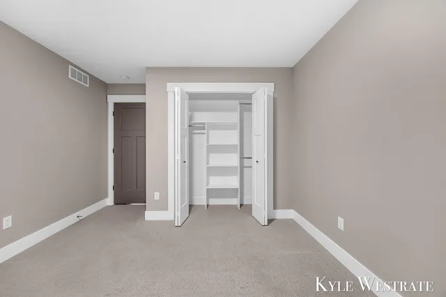 $649,900 | 10886 Douglas Drive, Allendale, MI 49401