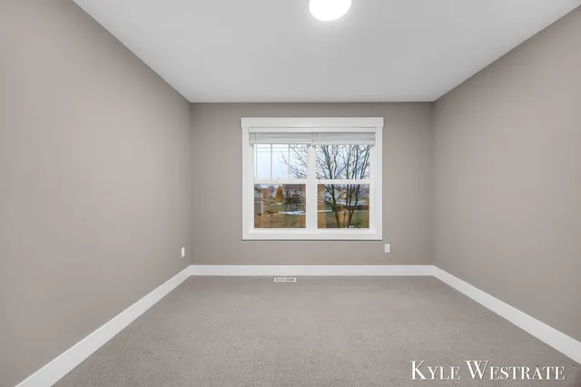 $649,900 | 10886 Douglas Drive, Allendale, MI 49401