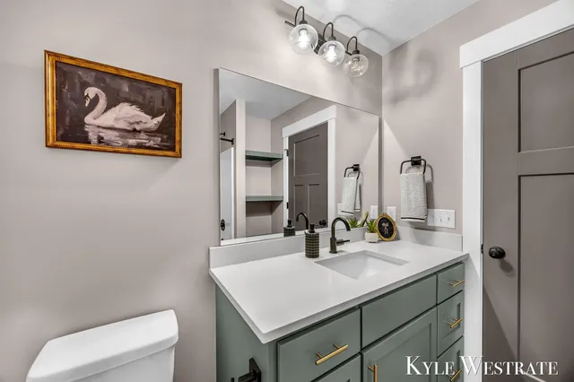 $649,900 | 10886 Douglas Drive, Allendale, MI 49401