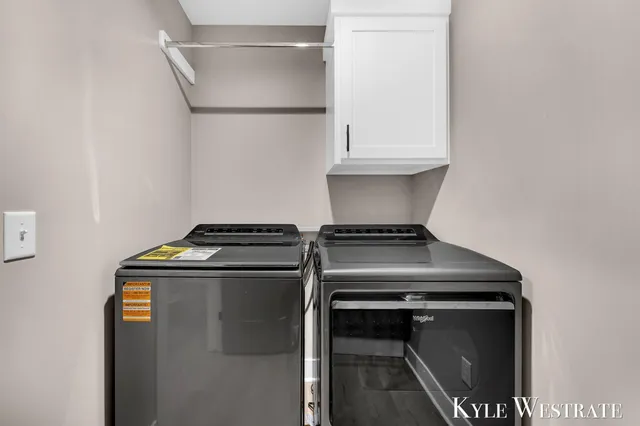 $649,900 | 10886 Douglas Drive, Allendale, MI 49401