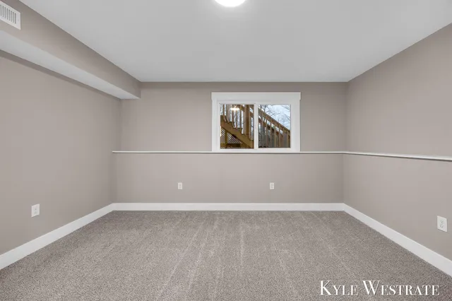 $649,900 | 10886 Douglas Drive, Allendale, MI 49401