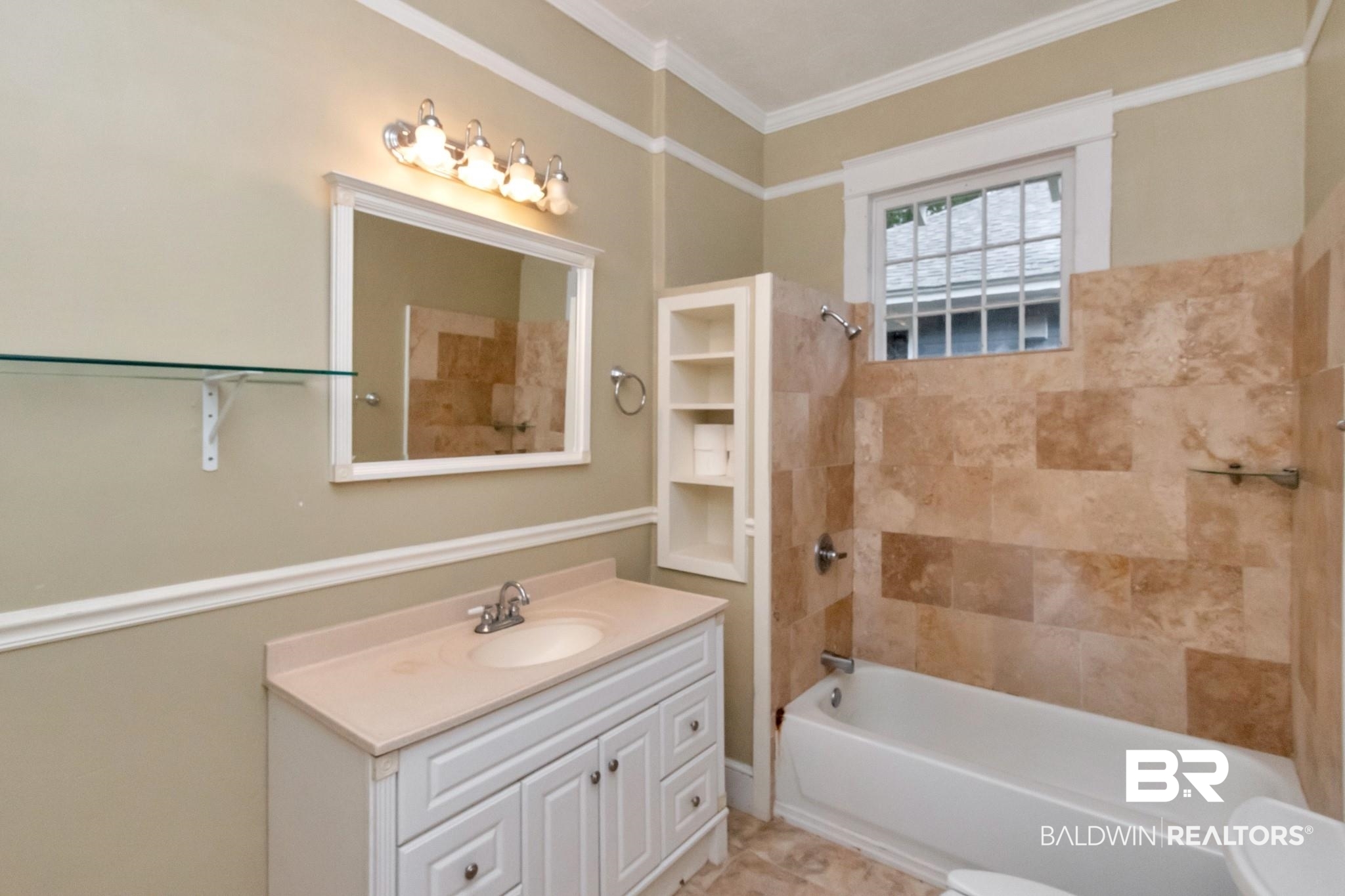 1559 Bruister Street Mobile, AL 36604 - Photo 14 of 20 Bathroom 1