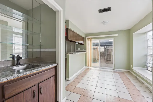 $108,000 | 9200 West Bellfort Boulevard, Unit 76, Houston, TX 77031