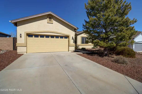 $2,525 | 6496 East Brombil Street, Prescott Valley, AZ 86314