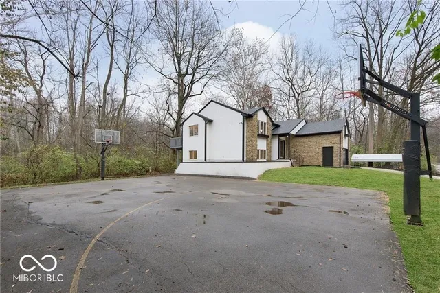 $3,900 | 4539 Berkshire Road, Indianapolis, IN 46226