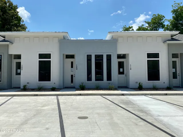 $1,219,000 | 108-124 South Jefferson Street, Broussard, LA 70518