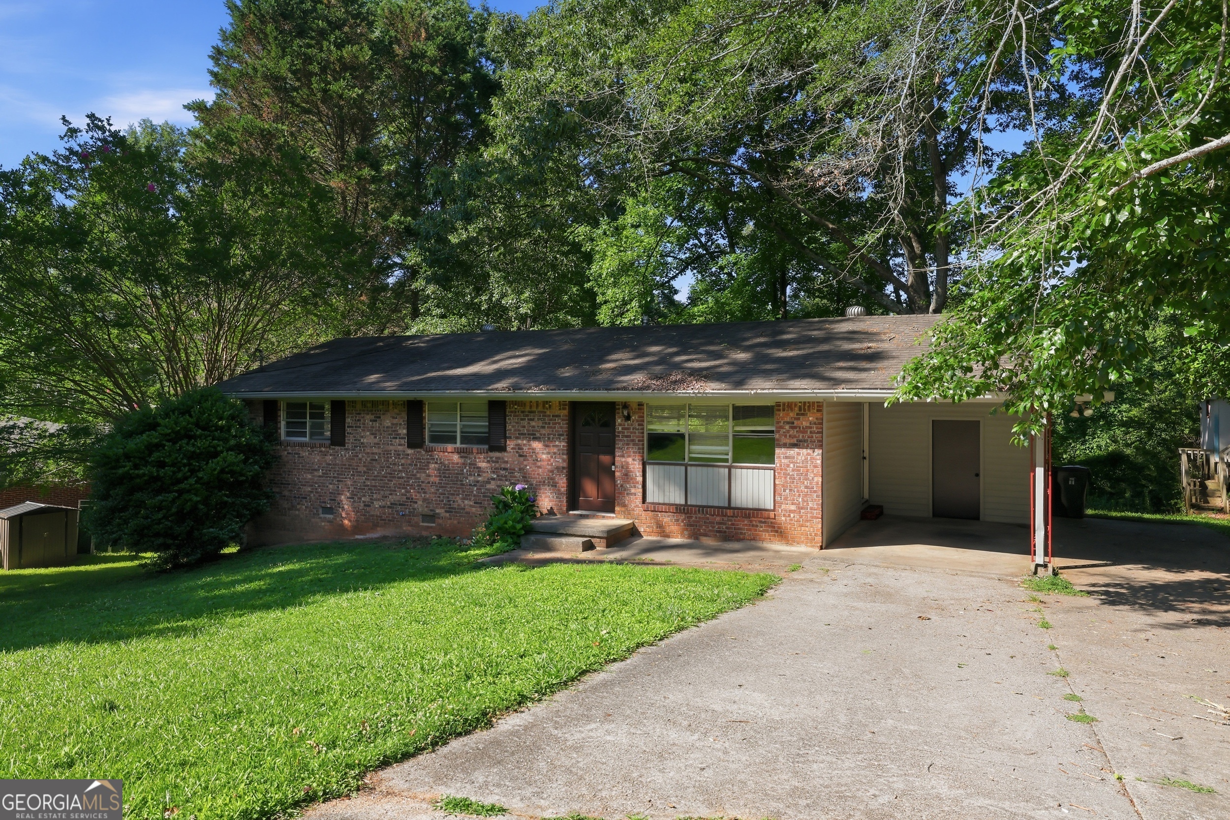 41 Poplar Way Toccoa, GA 30577 - Photo 5 of 32
