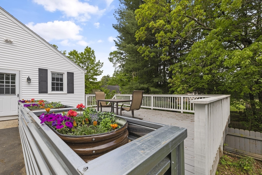 1652 Parker Street Springfield, MA 01128 - Photo 4 of 22 a view of a sitting area with furniture