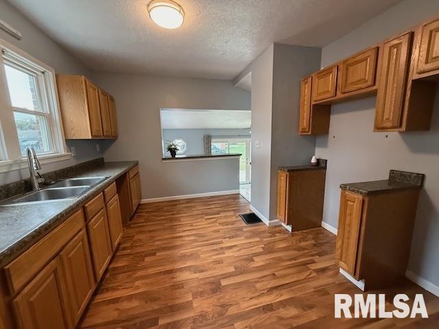 2241 South 12th Street Springfield, IL 62703 - Photo 4 of 21