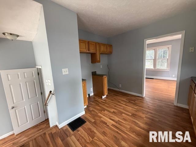 2241 South 12th Street Springfield, IL 62703 - Photo 8 of 21
