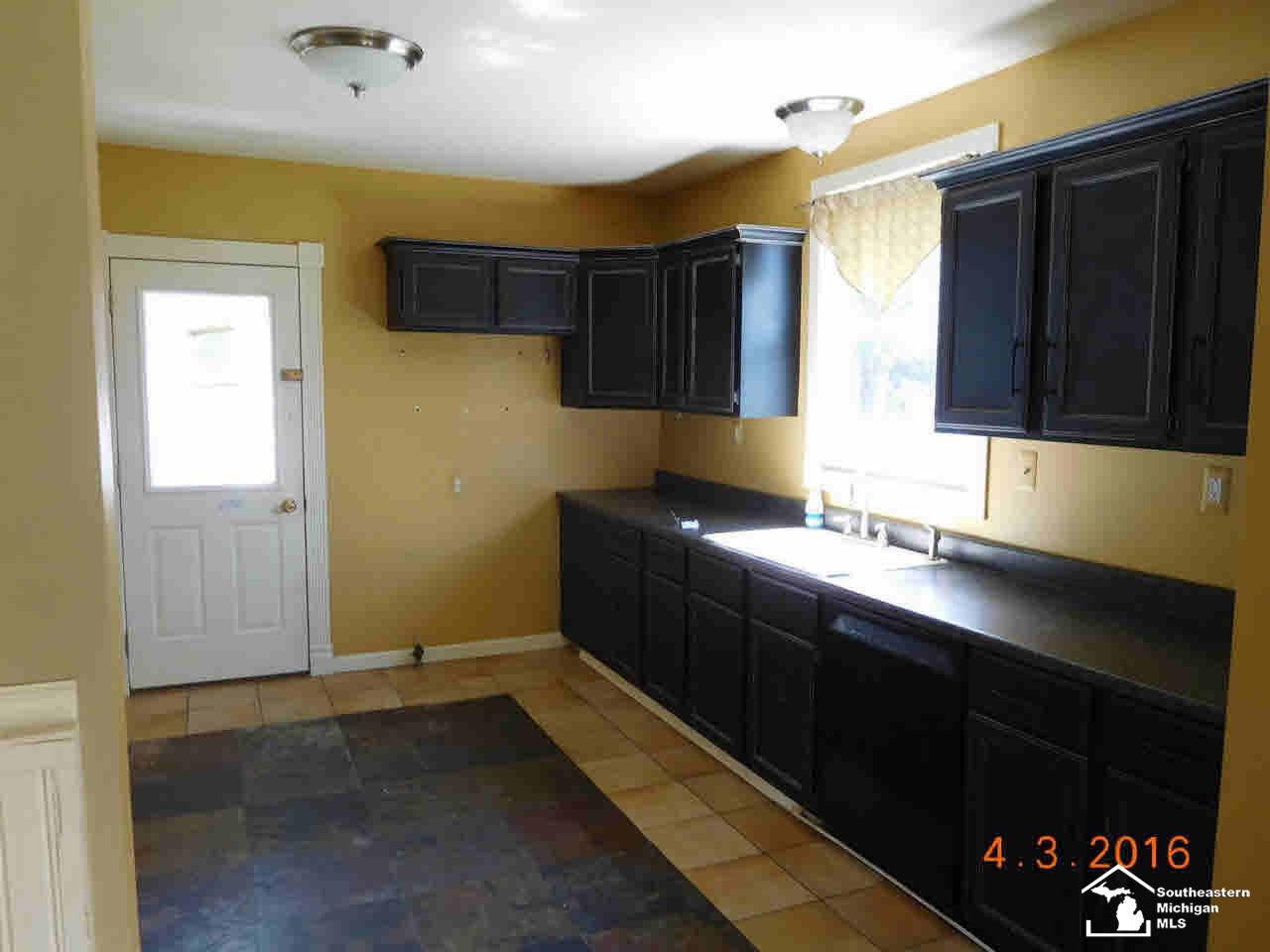 709 Laplaisance Road Monroe, MI 48161 - Photo 23 of 26 21112011-22.JPG