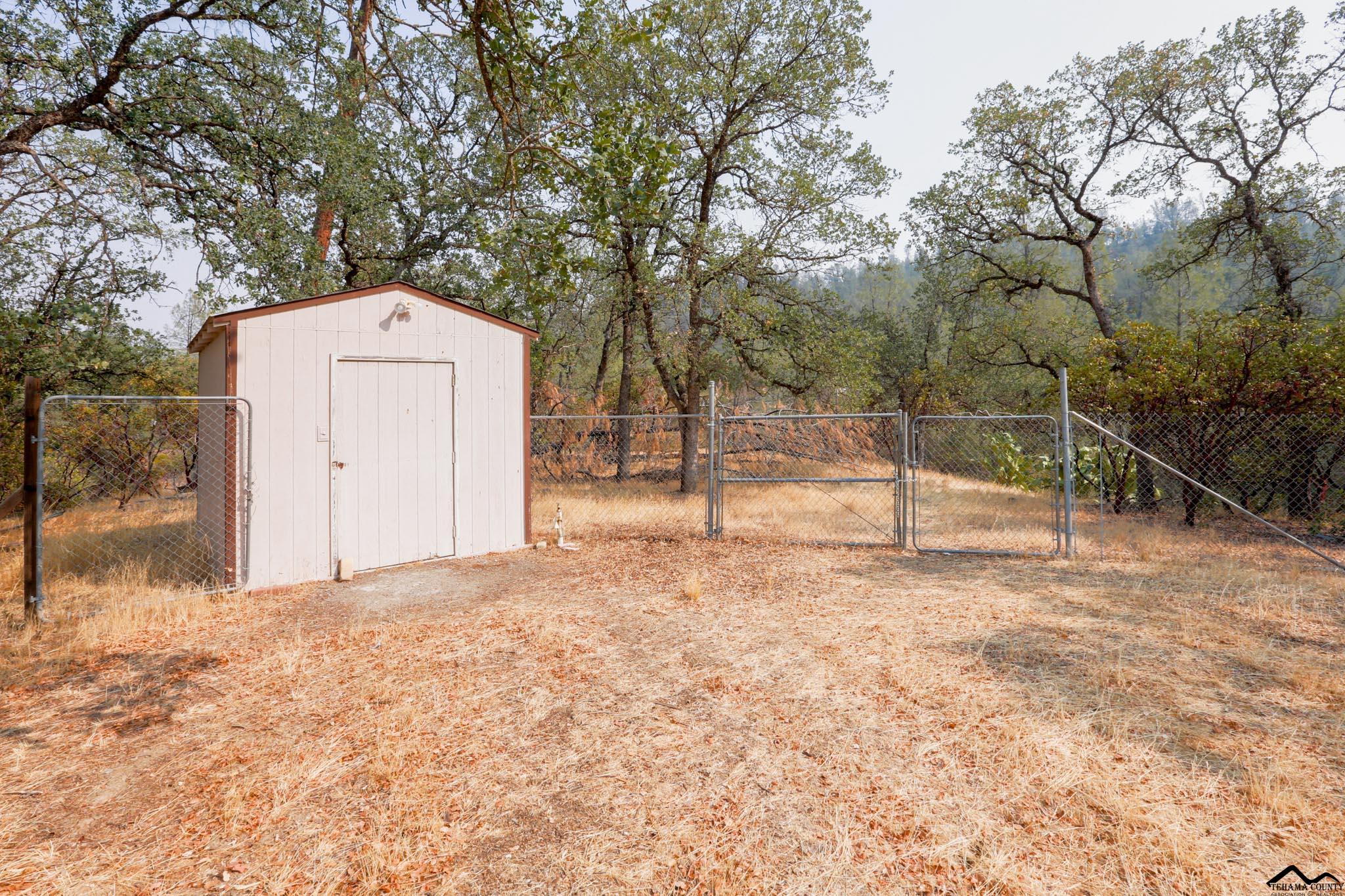 15624 North Siskiyou Loop Corning, CA 96021 - Photo 13 of 32