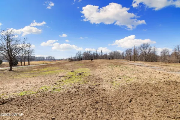 a view of a lake with houses