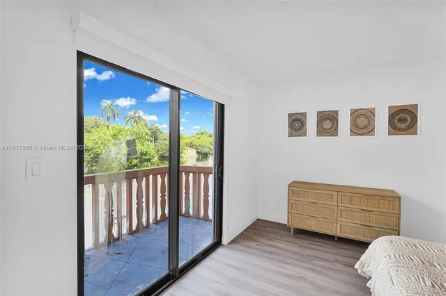 $2,200 | 13210 Memorial Highway, Unit 211, North Miami, FL 33161