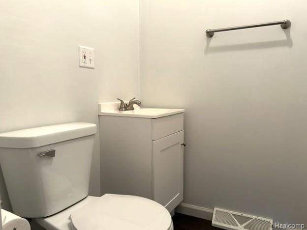 8475 Bridge Lake Road Clarkston, MI 48348 - Photo 16 of 31 Full bathroom
