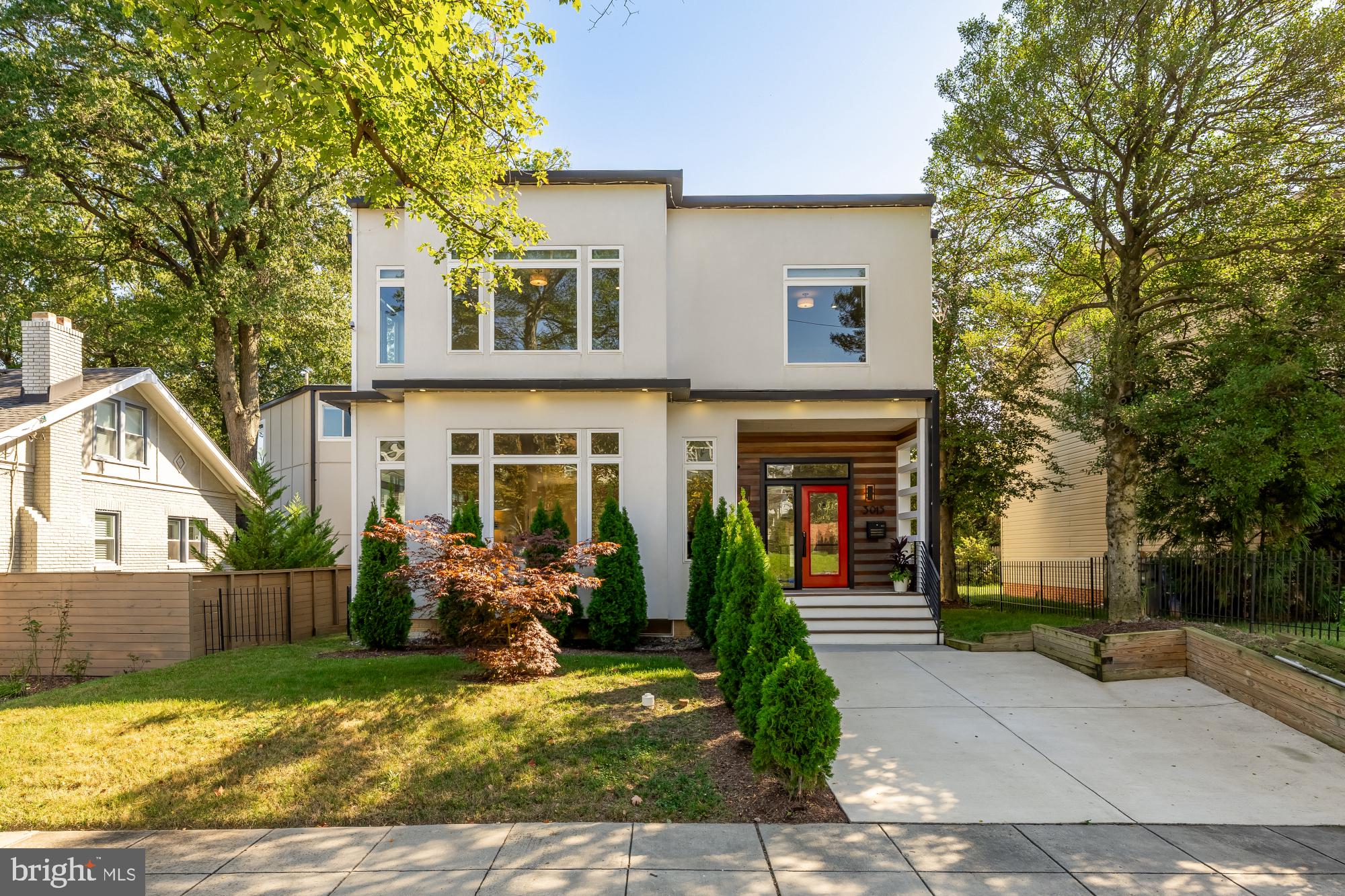 a front view of house with yard