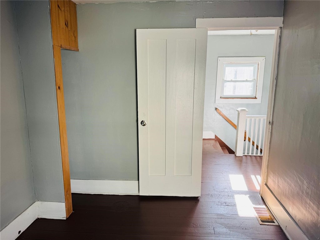 232 East State Street Albion, NY 14411 - Photo 11 of 39