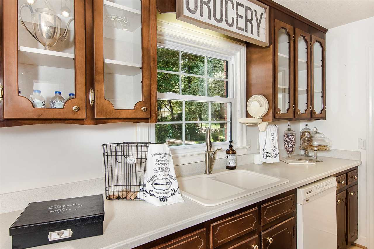 6412 Brandywine Road Raleigh, NC 27607 - Photo 9 of 25 Photo 9