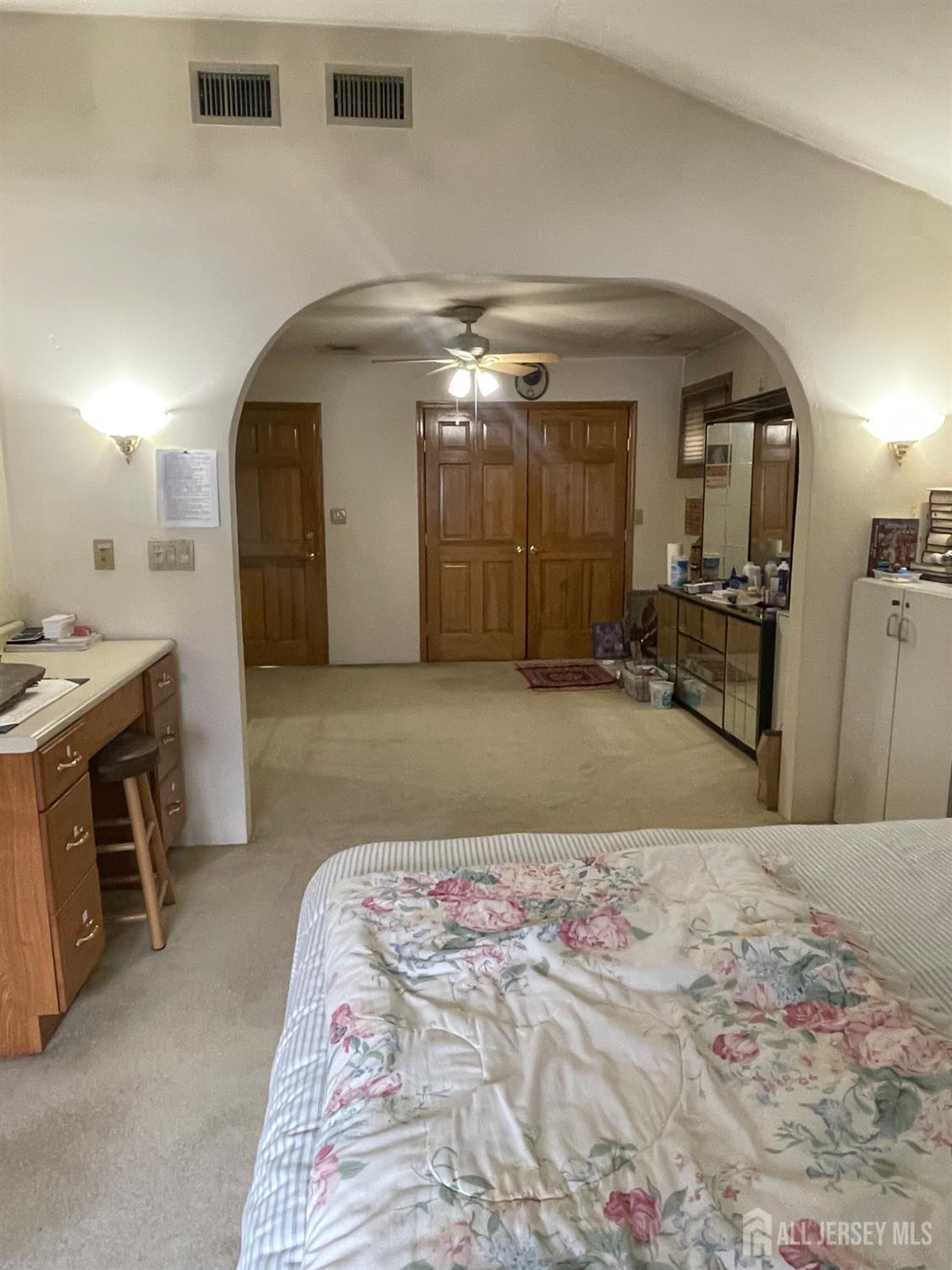 92 Holly Road Iselin, NJ 08830 - Photo 16 of 17