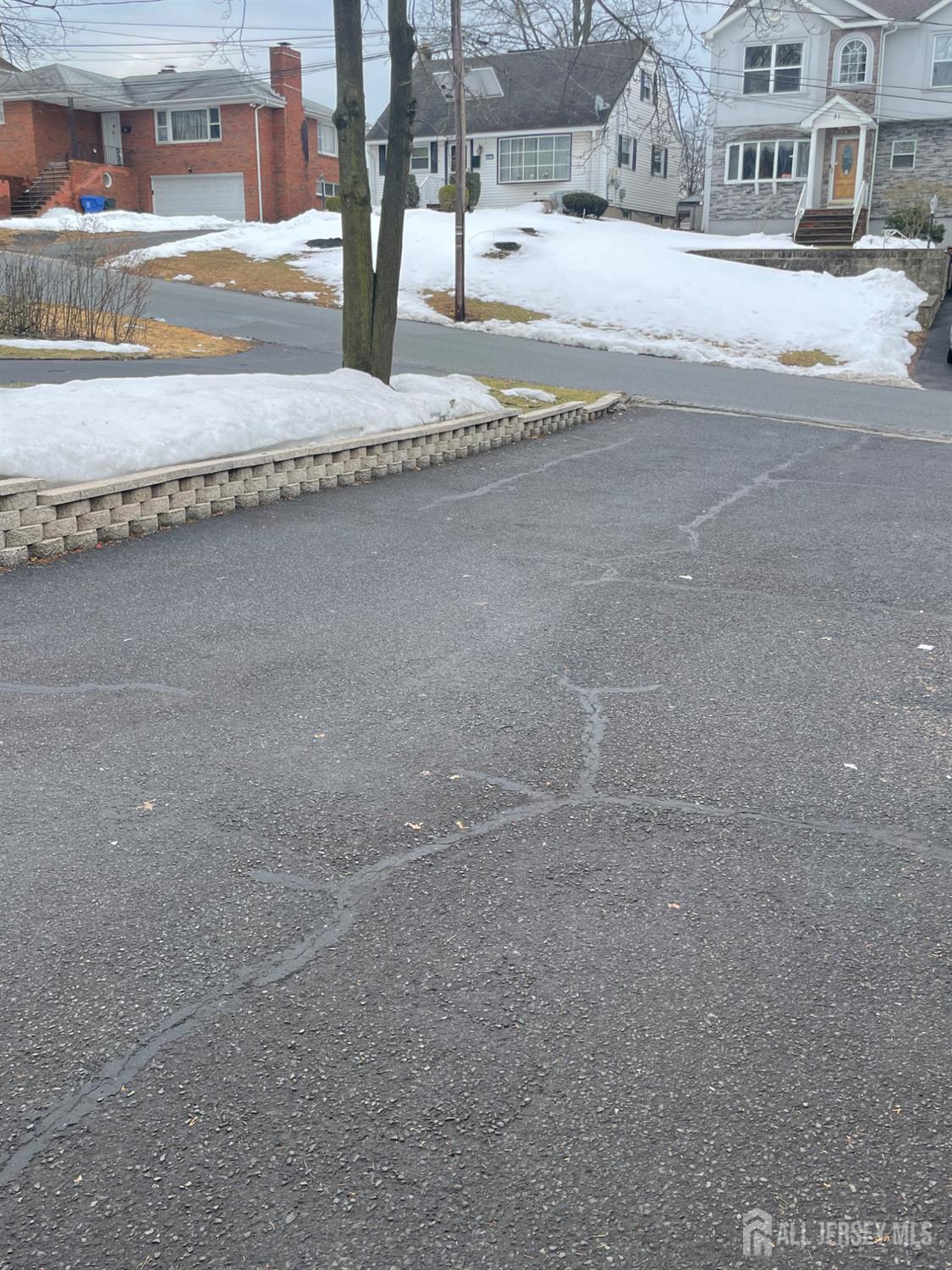 92 Holly Road Iselin, NJ 08830 - Photo 2 of 17