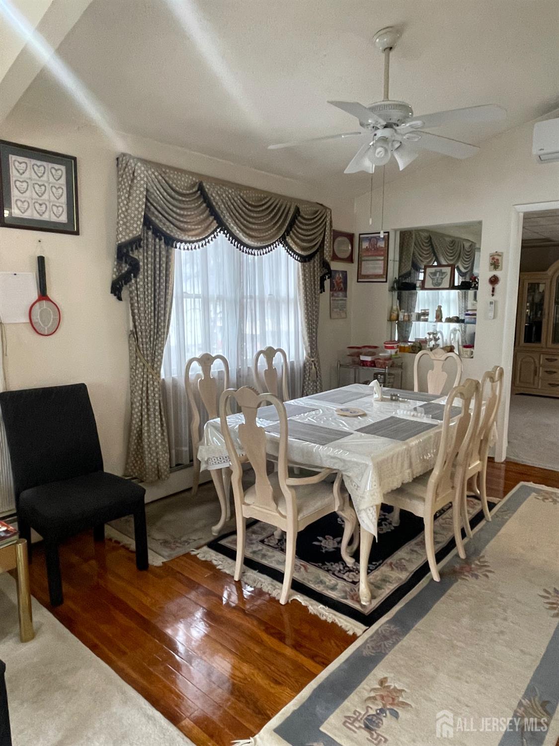 92 Holly Road Iselin, NJ 08830 - Photo 7 of 17