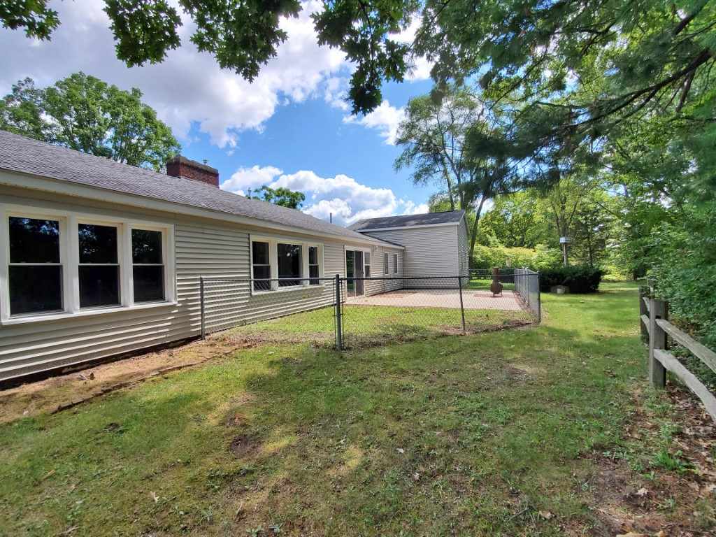 1007 West Cheesman Road St. Louis, MI 48880 - Photo 48 of 52 1878254-47.JPG