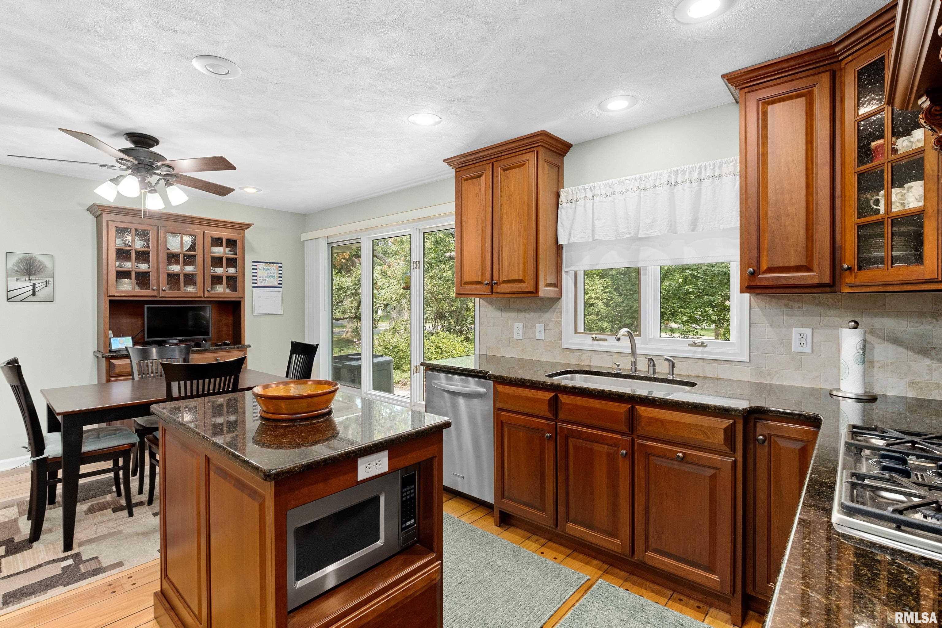 427 West Raintree Road Dunlap, IL 61525 - Photo 21 of 42