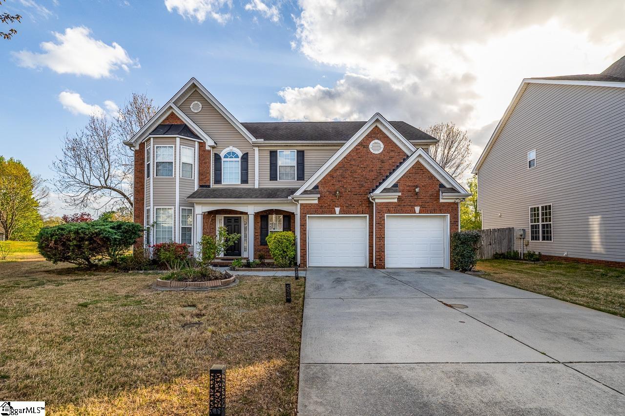 208 Branchester Court Greenville, SC 29607 - Photo 2 of 32
