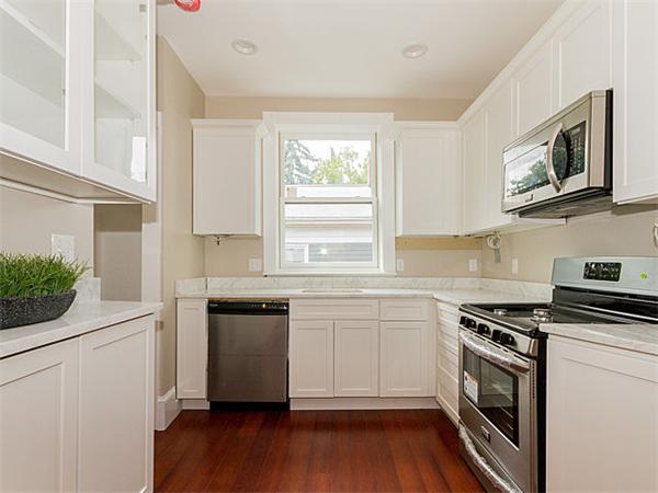 48 Magazine Street, Unit 3 Cambridge, MA 02139 - Photo 2 of 9
