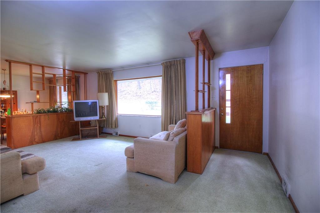 140 Chapel Road Aliquippa, PA 15001 - Photo 2 of 24 Gallery Image 2