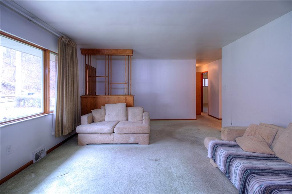 140 Chapel Road Aliquippa, PA 15001 - Photo 3 of 24 Gallery Image 3