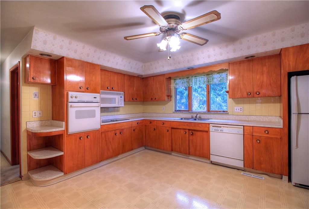140 Chapel Road Aliquippa, PA 15001 - Photo 5 of 24 Gallery Image 5