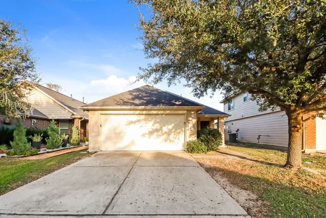 $1,750 | 14918 Huntington Willow Lane, Houston, TX 77090