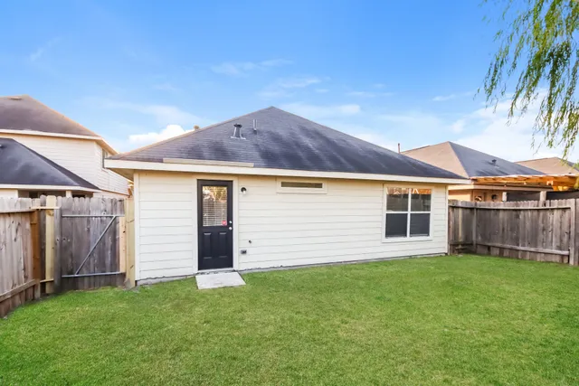 $1,750 | 14918 Huntington Willow Lane, Houston, TX 77090