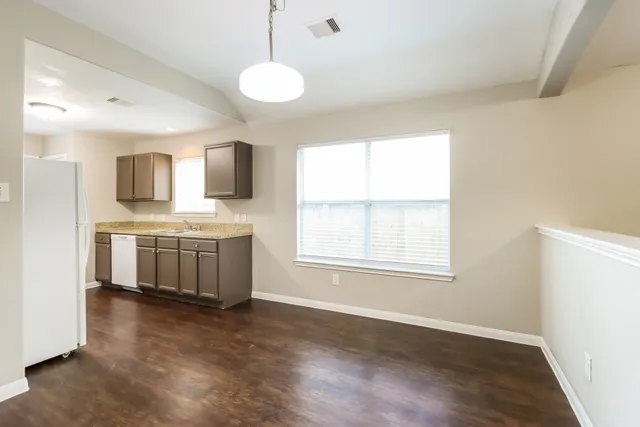 $1,750 | 14918 Huntington Willow Lane, Houston, TX 77090