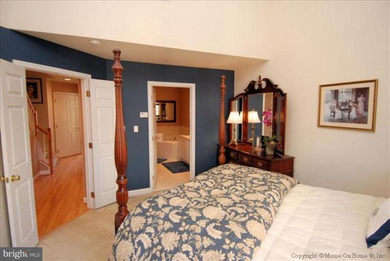 650 9th Street Southwest Washington, DC 20024 - Photo 22 of 30 Master Bedroom #2