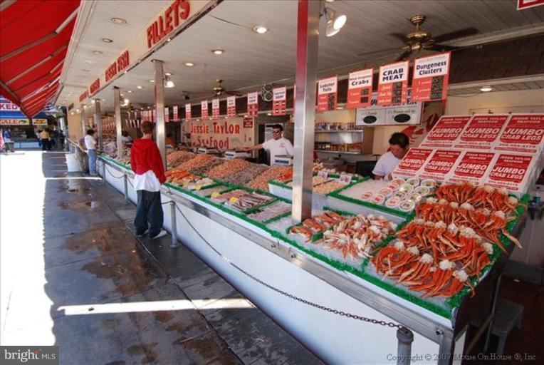 650 9th Street Southwest Washington, DC 20024 - Photo 26 of 30 Community Amenities 2