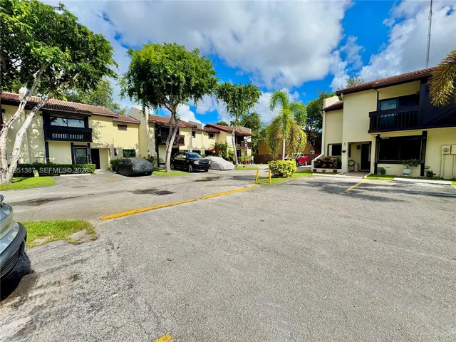 $2,650 | 3840 Southwest 52nd Avenue, Unit 3840, Pembroke Park, FL 33023