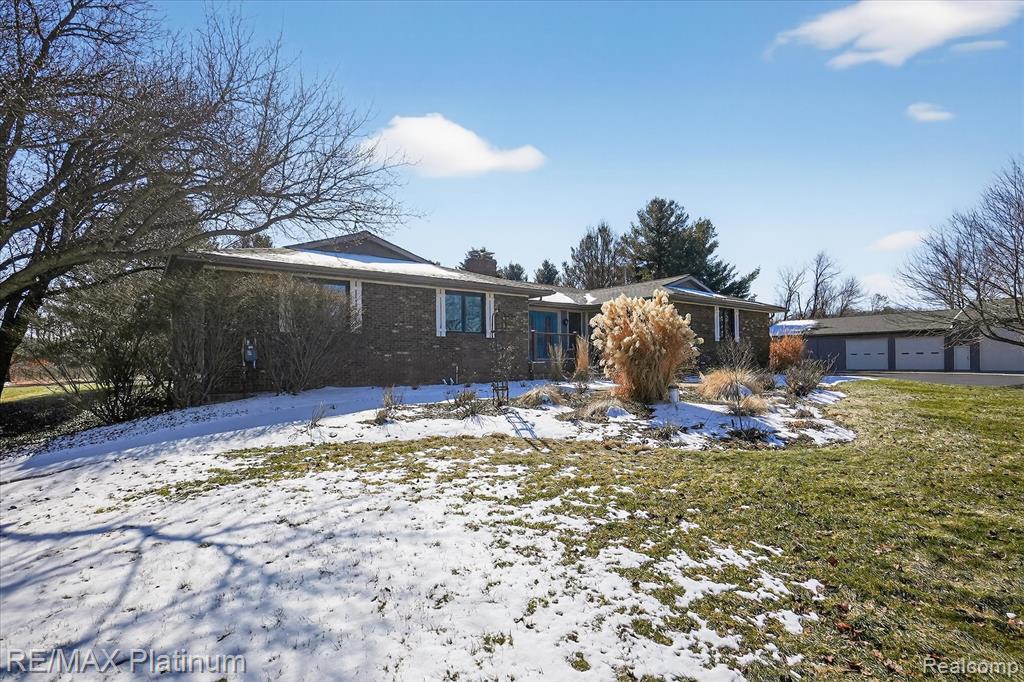 3725 West Howell Road Mason, MI 48854 - Photo 5 of 64