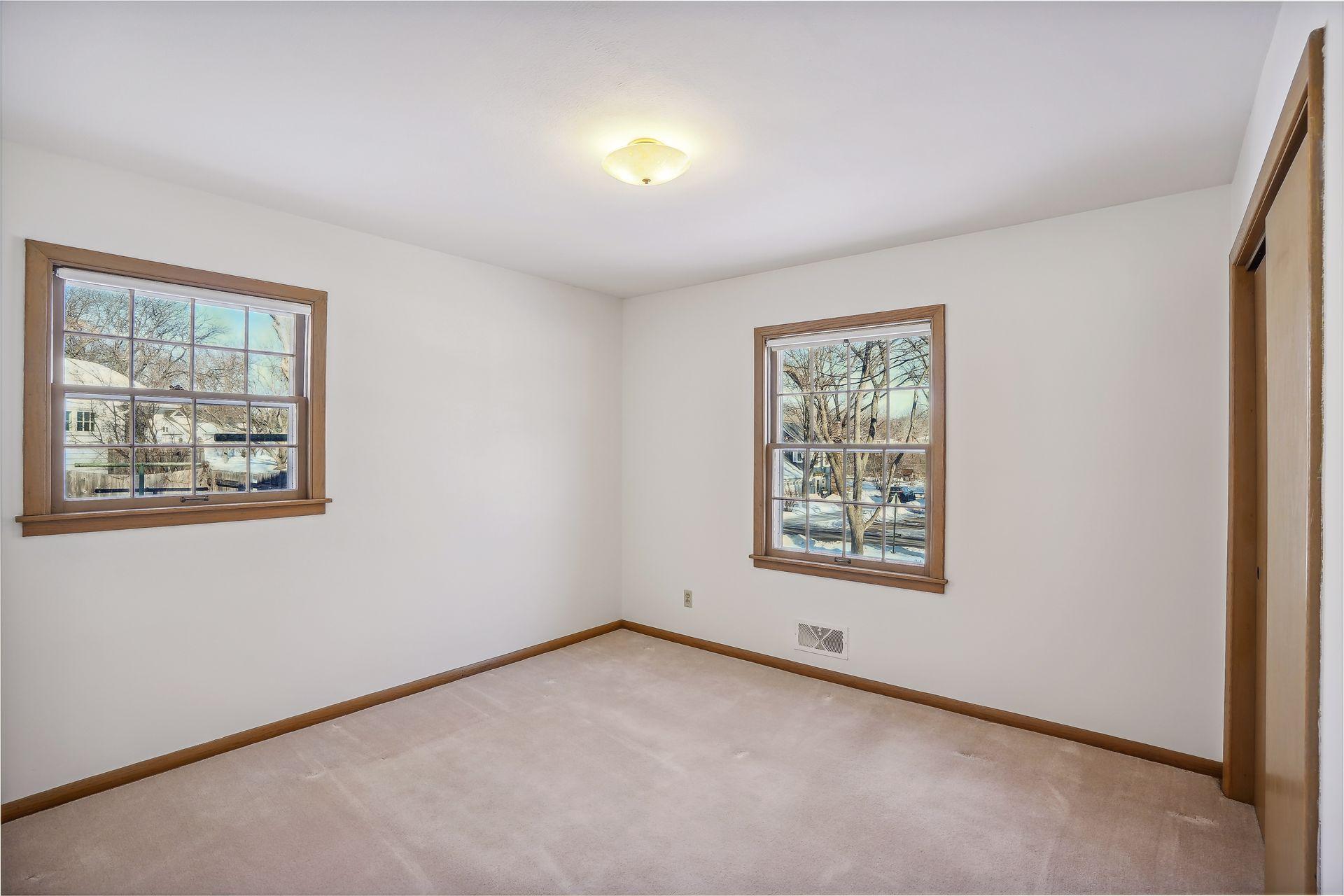 174 Ridgeview Drive Wayzata, MN 55391 - Photo 19 of 34
